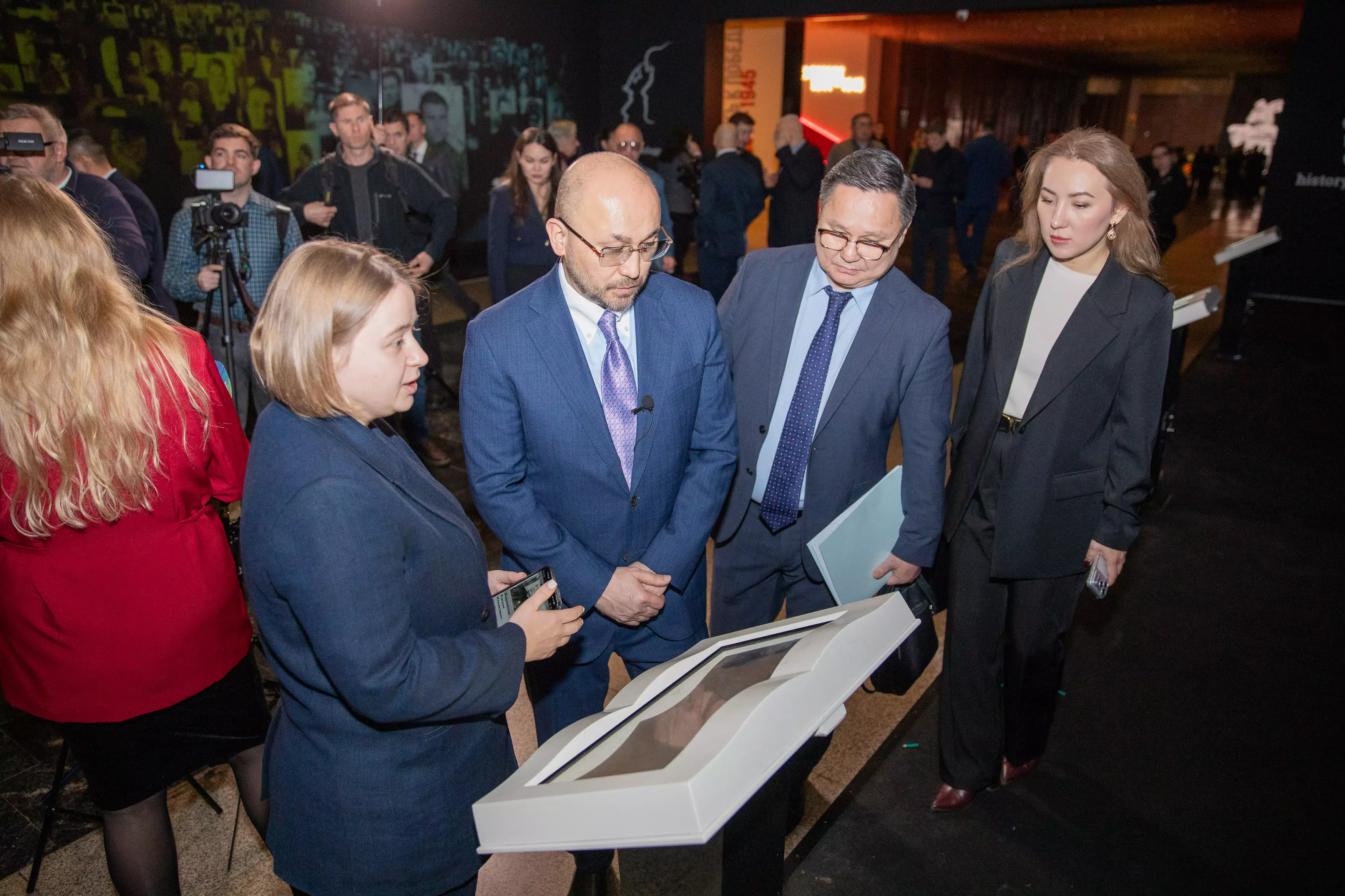 Останки двух бойцов из Казахстана, погибших на псковской земле в 1943 году, переданы для захоронения на родину.