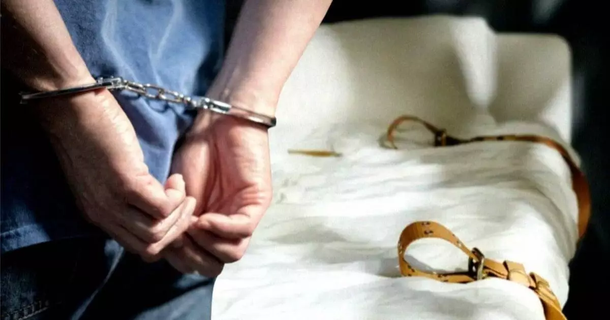  Ер адам екінші әйелінен туған баласын көремін деп барғанда бірінші әйеліне ұсталып қалған 