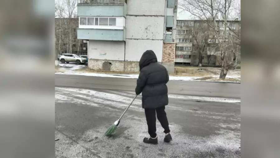 Екібастұзда дәмханада жанжал шығарған қыз қоғамдық жұмыстарға тартылды