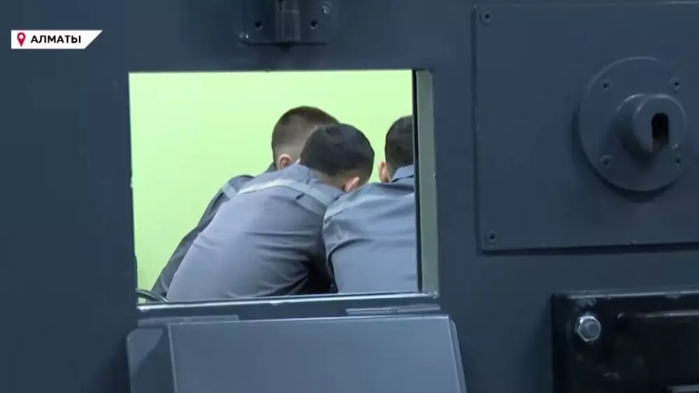 Единственная в Казахстане колония для несовершеннолетних переехала в новое здание