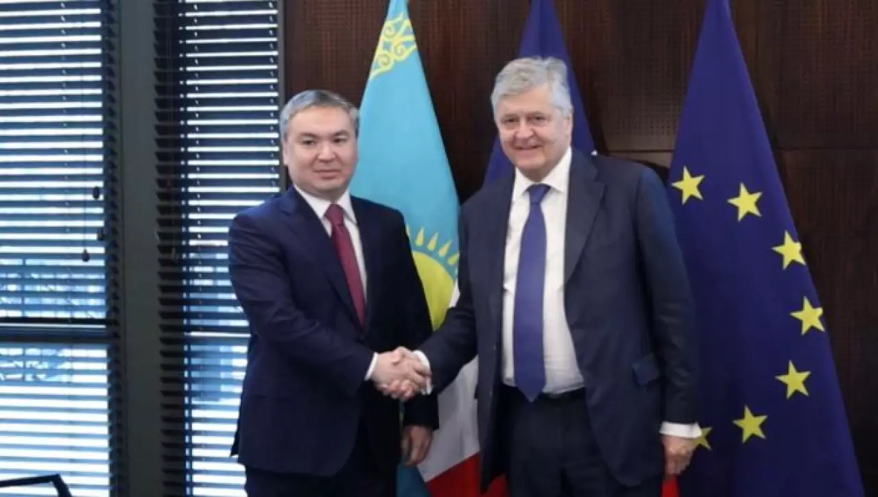 Франция расширяет сотрудничество с Казахстаном