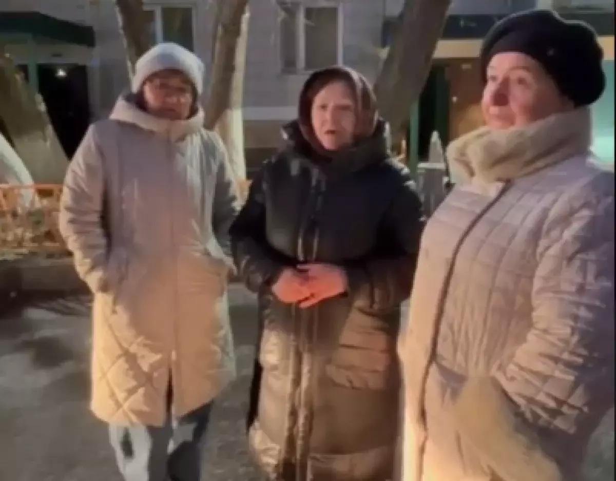 Сильный дым и экстренная эвакуация: 40 человек спасены в Астане