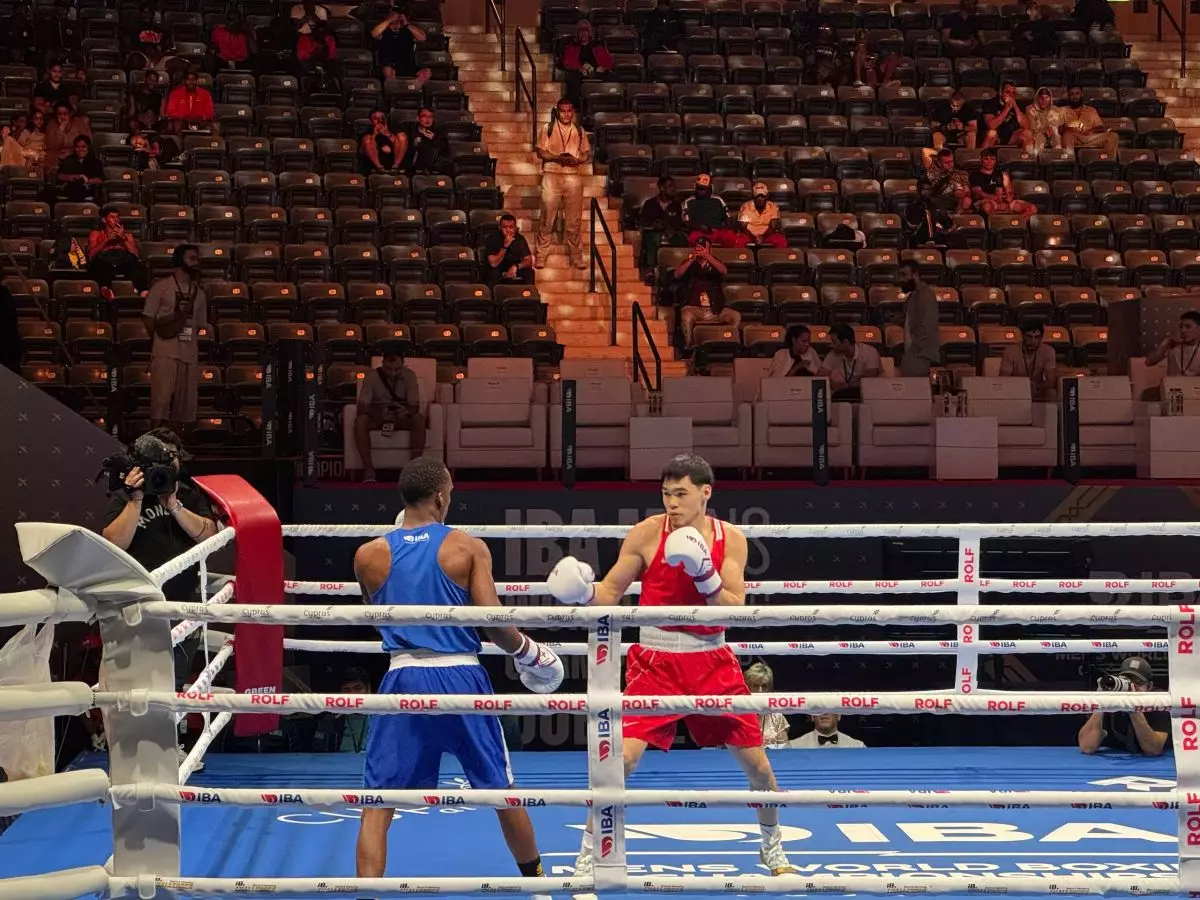 Сабыржан Аққалықов қарсыласын нокаутқа түсірді