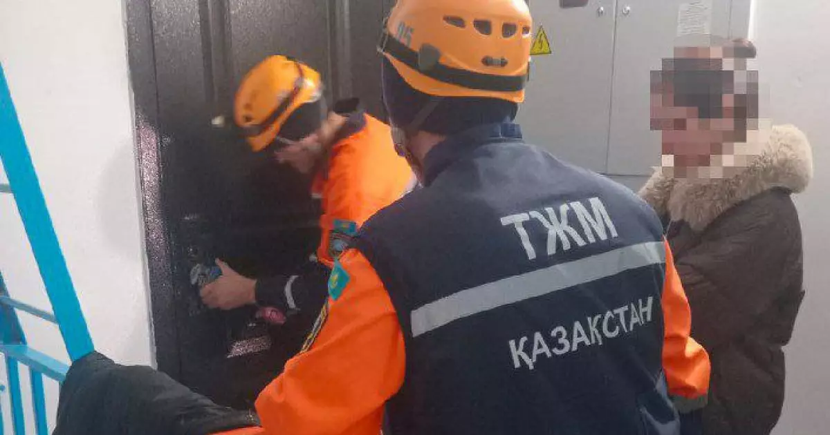   Қызылордада екі сәби өз пәтерінде қамалып қалғанды   