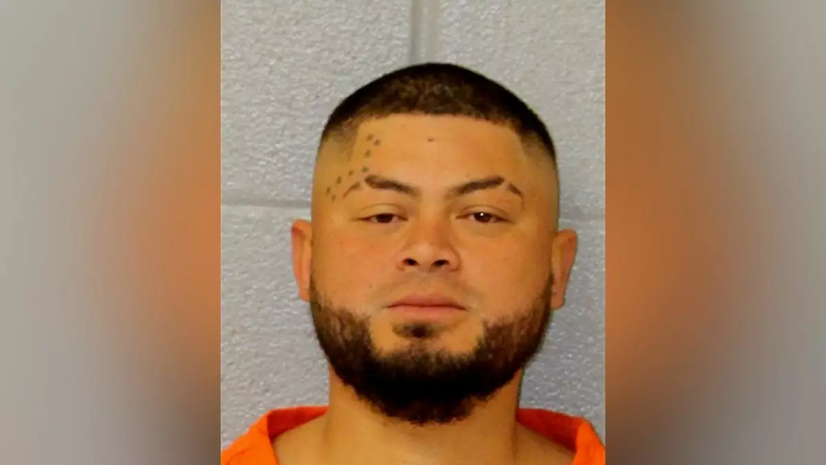 В Шарлотте произошло новое нападение с ножом в легкорельсовом транспорте, подозреваемый опознан как ранее депортированный нелегал.