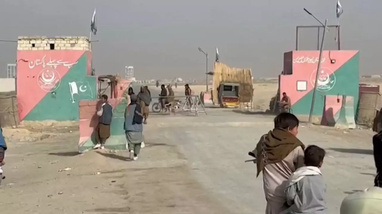 Пакистан закрыл границу с Афганистаном