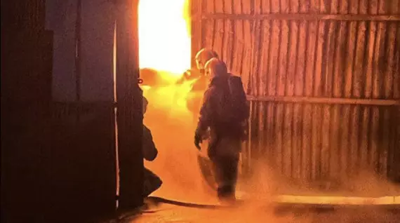 Алматыда Жетісу ауданындағы қоймадан өрт шықты