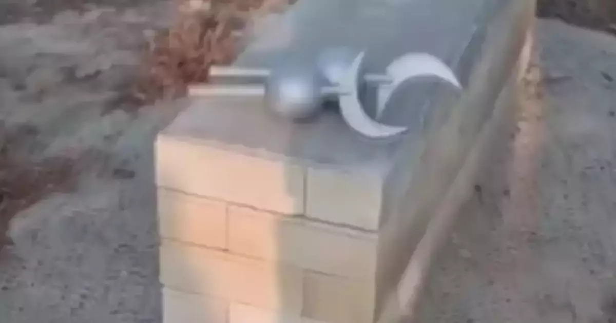  Атырауда зиратты талқандаған үш жасөспірім ұсталды 