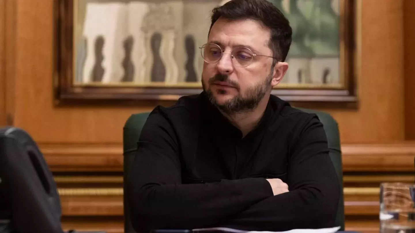 Ресейдің жаңа шабуылы: Зеленский мен Трамп командасы шұғыл сөйлесті