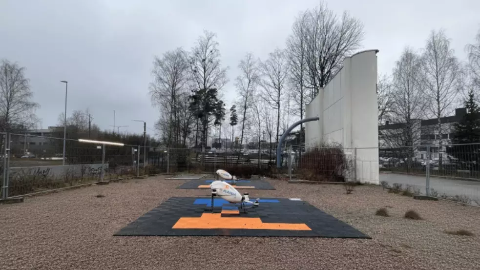 Дрондар курьерлерді алмастыра ма? Финляндияда дрондар тамақ жеткізіп жүр