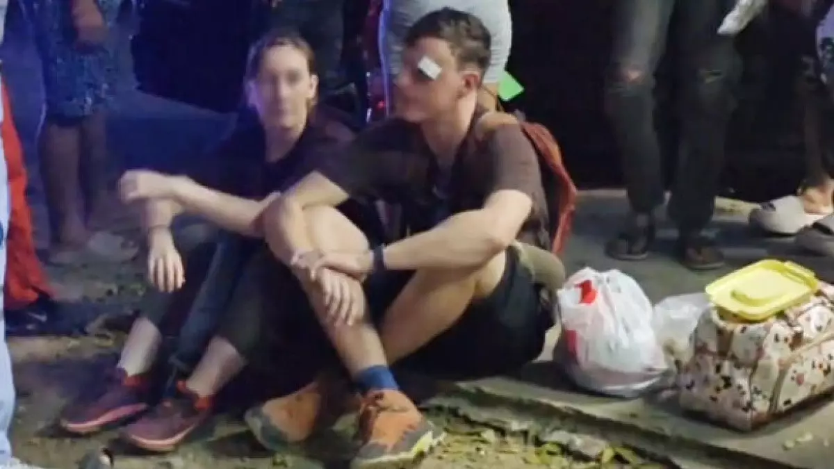 Таиландта туристер мінген пойыз апатқа ұшырады