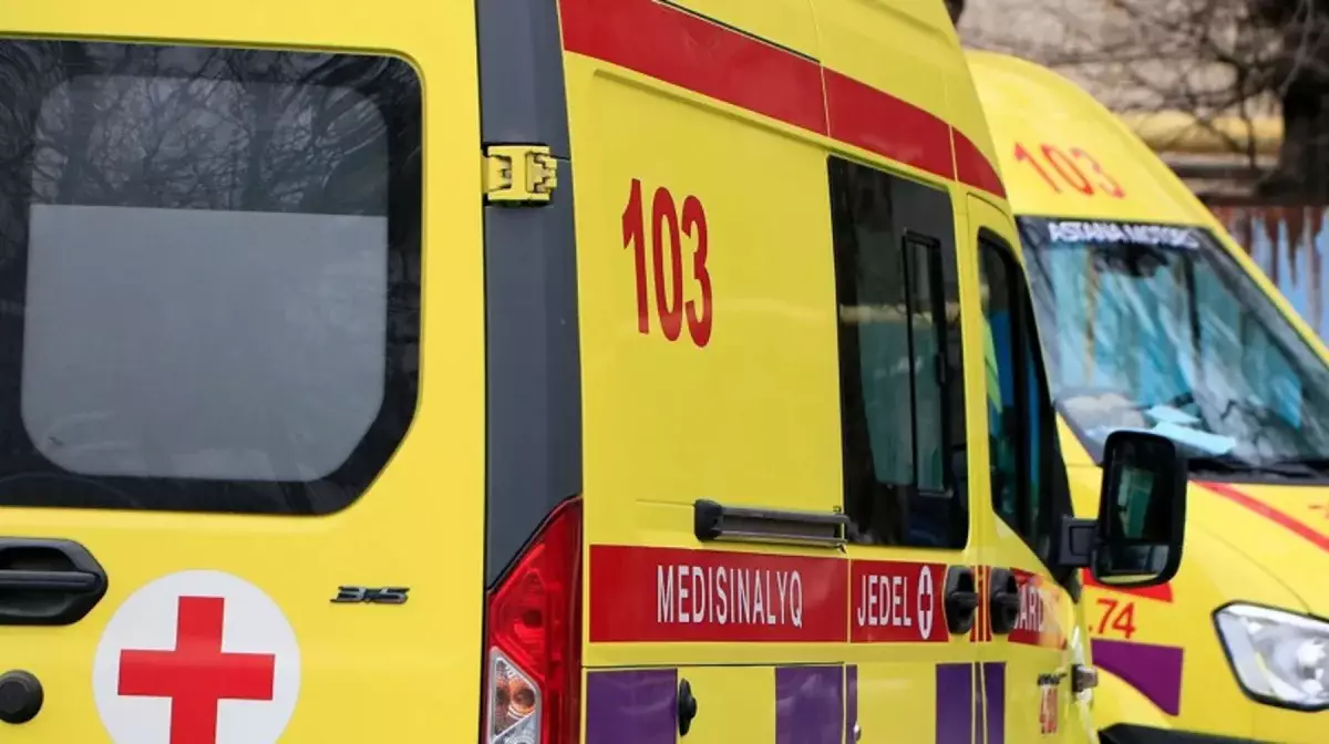 Мертвого мужчину обнаружили на остановке в Актау