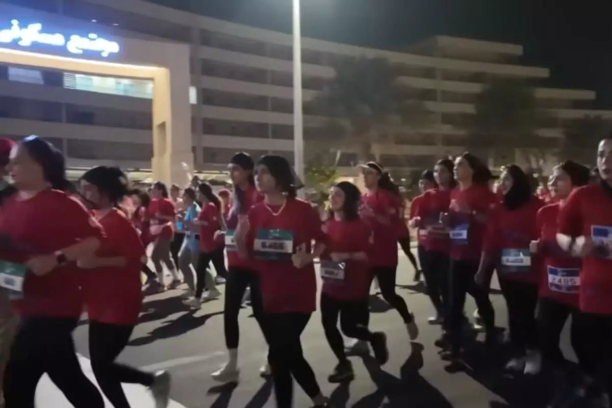 Иранда марафон ұйымдастырушылары әйелдер хиджабсыз жүгіргені үшін қамауға алынды