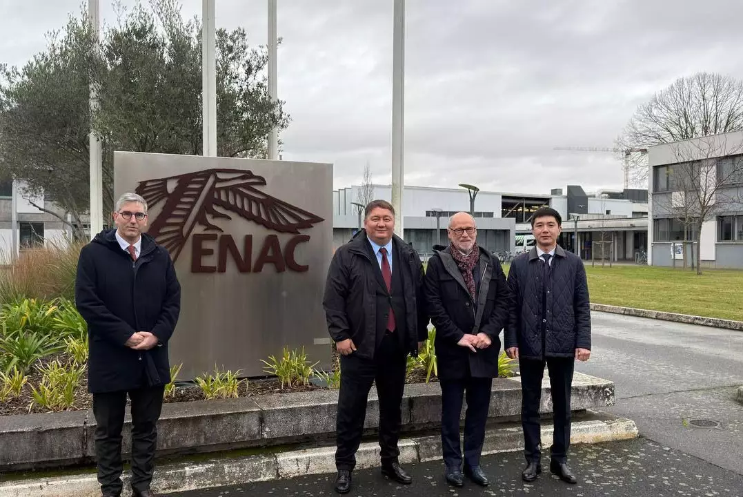 Казахстан и Франция намерены создать авиационный учебный центр в Астане