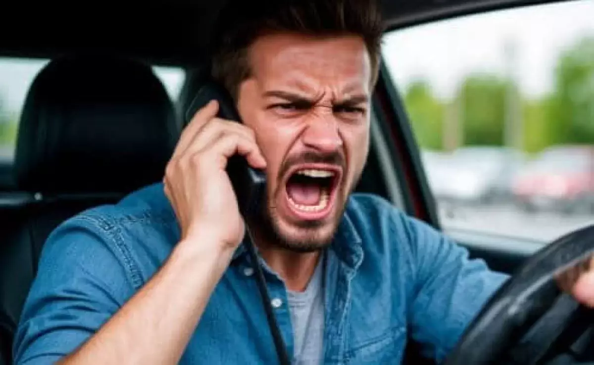 Не хватило денег за парковку - мужчина заявил о бомбе в аэропорту