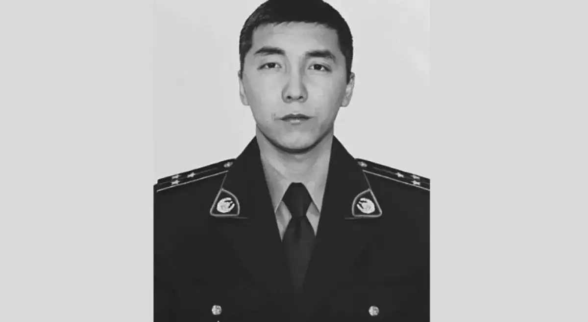 Полицейского насмерть сбили в Акмолинской области