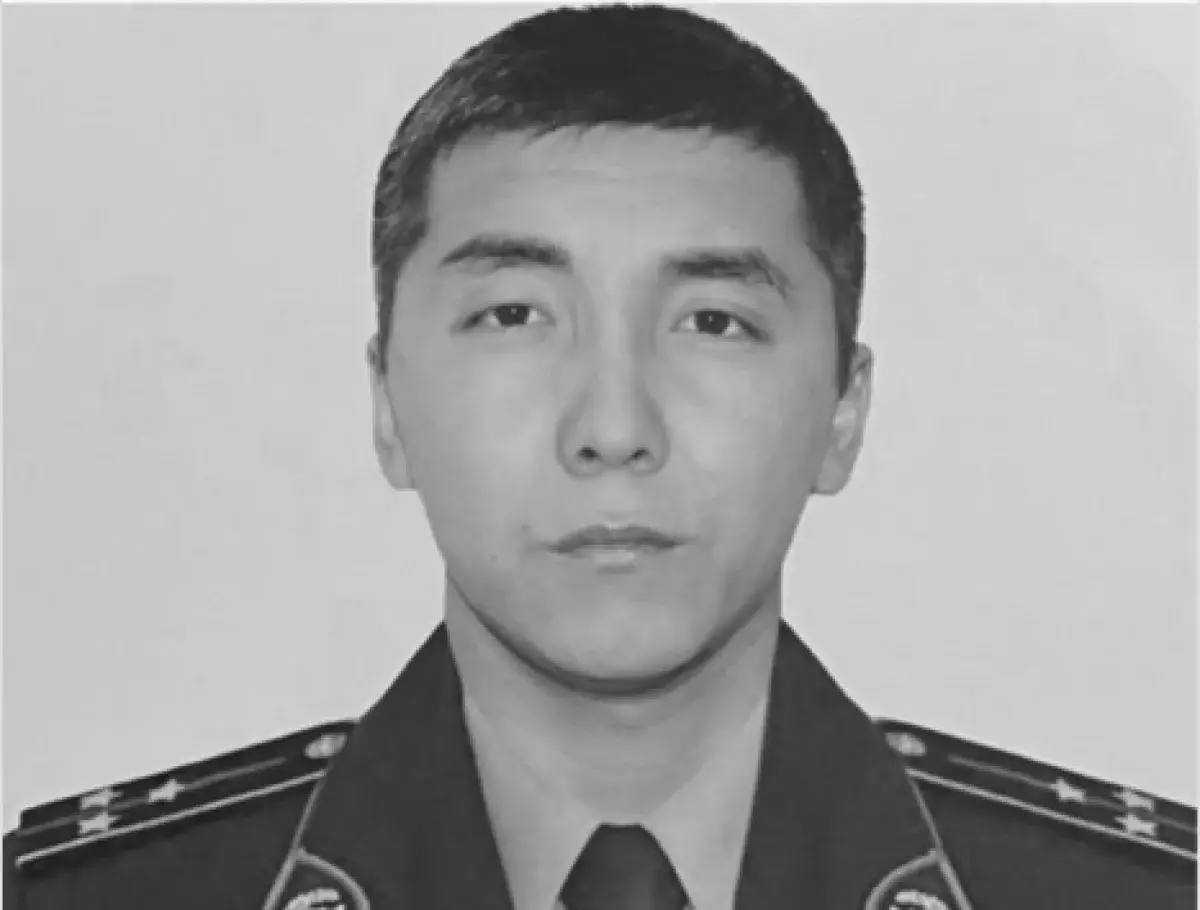 В Акмолинской области насмерть сбили патрульного, предупреждавшего о непогоде