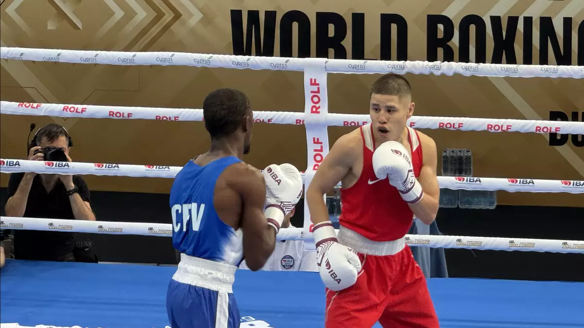 Отандық боксшы әлем чемпионатын жеңіспен бастады