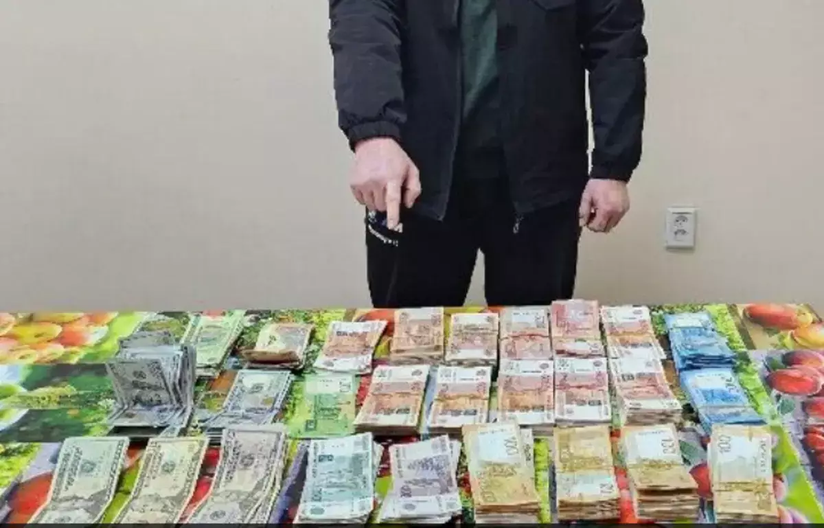 Узбекская попытка попасть в Казахстан с миллиардом сумов провалилась - новости на Lada.kz 07.12.2025