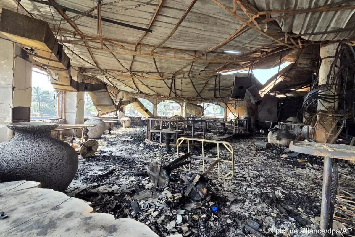 Трагедия на курорте: в Гоа при пожаре в ночном клубе погибли 25 человек