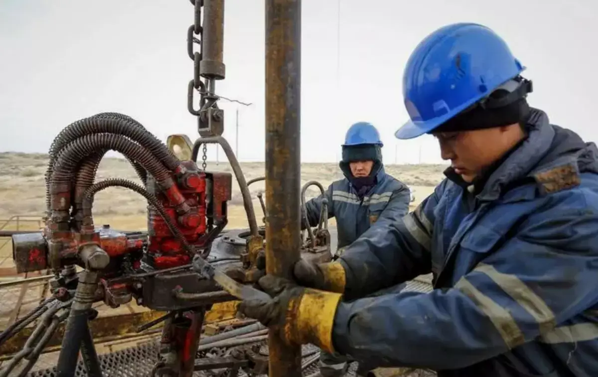 Казахстан запрещает ненадёжным компаниям работать с нефтью и газом: новые правила Минэнерго - новости на Lada.kz 07.12.2025