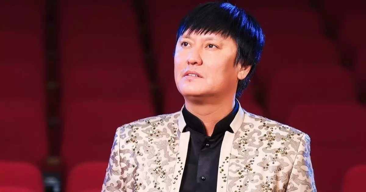  `Жаныңыз жәннатта болсын`: Өмірқұл Айниязов марқұм әкесі туралы тебірене сөз қозғады (ФОТО) 