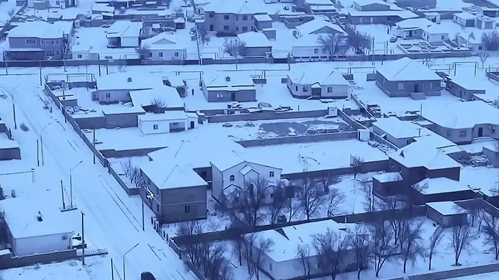 “Как в сказке“. Жители Мангистауской области обрадовались первому снегу