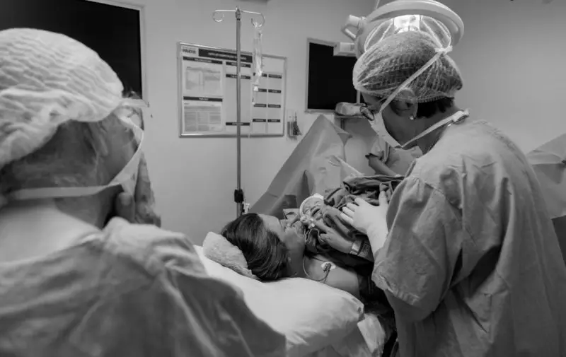 Партнёрские роды запретили в Мангистауской области