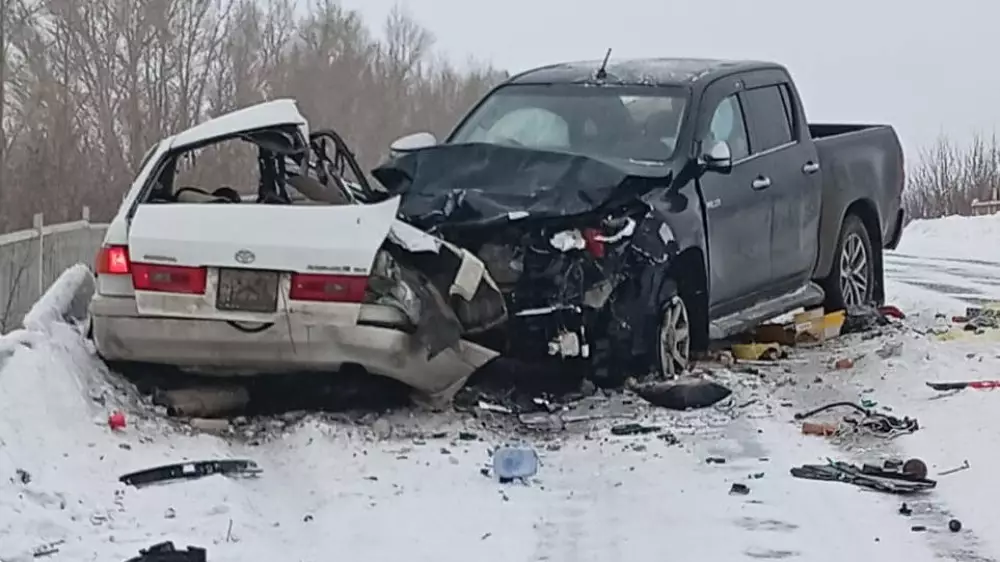 Три человека погибли в аварии в Восточно-Казахстанской области