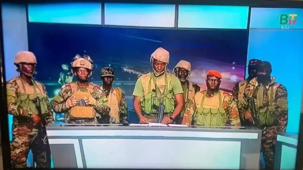 Бенин президенті төңкеріс әрекетінің сәтсіз аяқталғанын жариялады