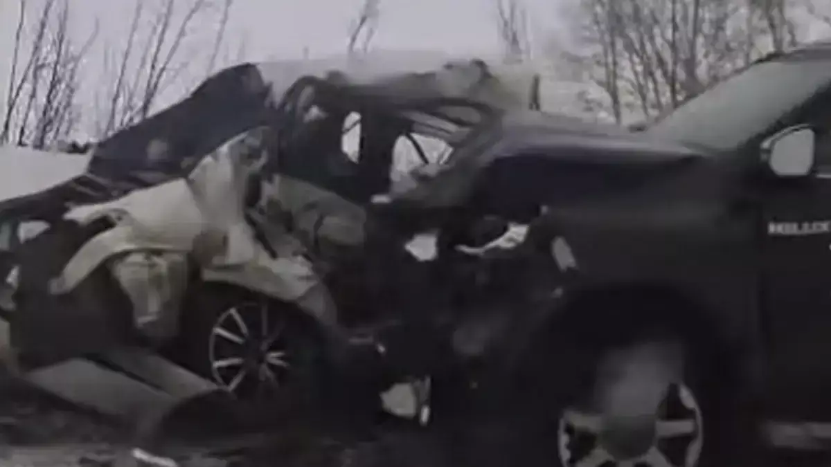 ШҚО-дағы қаралы жексенбі: Ірі жол апатынан үш адам оқиға орнында көз жұмды