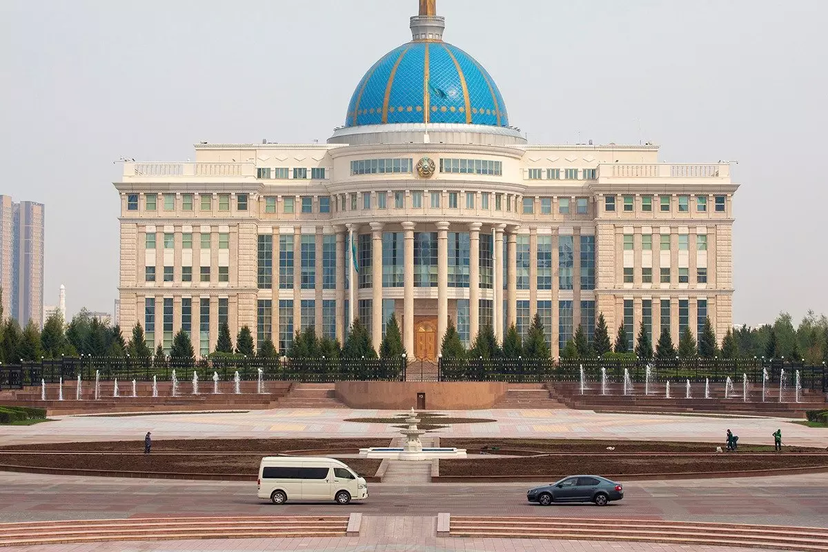 Президент Ирана посетит Астану с официальным визитом