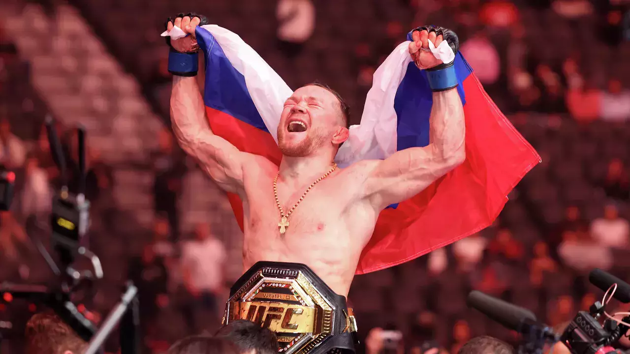 Пётр Ян вновь стал чемпионом UFC