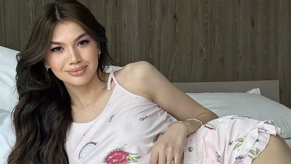 Трансгендер Никонет интимді сұмдық жазбаларды жариялады