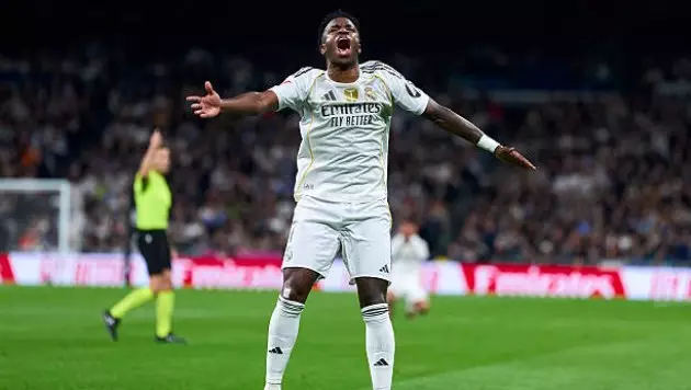 "Реалдың" Ла Лигадағы матчі сенсациямен бітті және үш ойнышы алаңнан қуылды