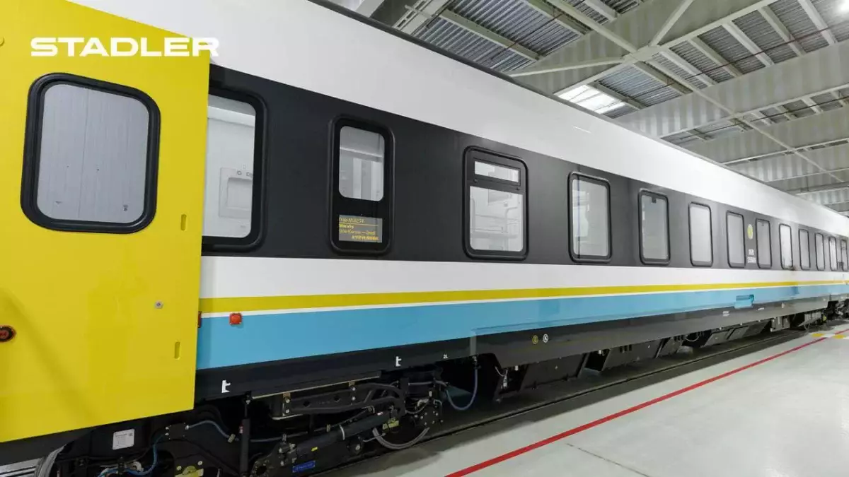 Новые плацкартные вагоны Stadler появились в Казахстане (фото)