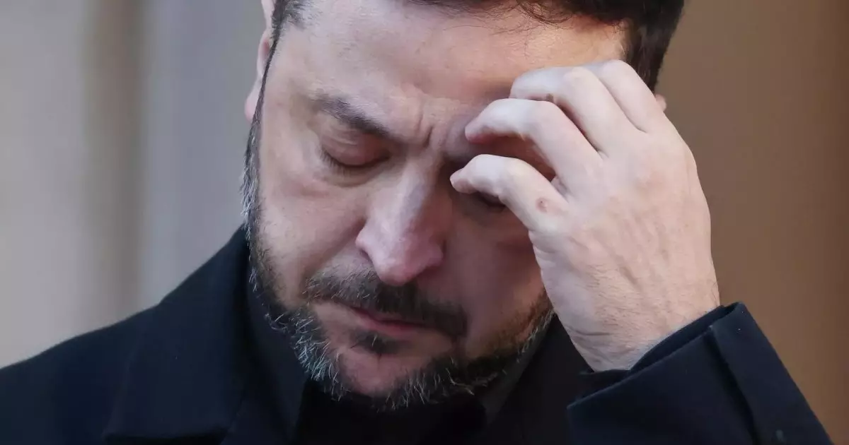  Зеленскийге тықыр таянды: Украина президенті өз орнын сақтап қала ала ма? 