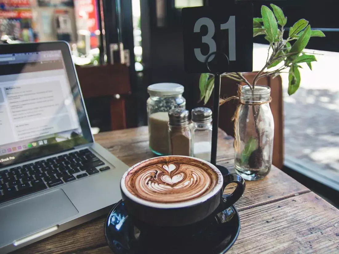 Кофенің ұйқыға әсері туралы жаңа зерттеу күтпеген нәтиже көрсетті