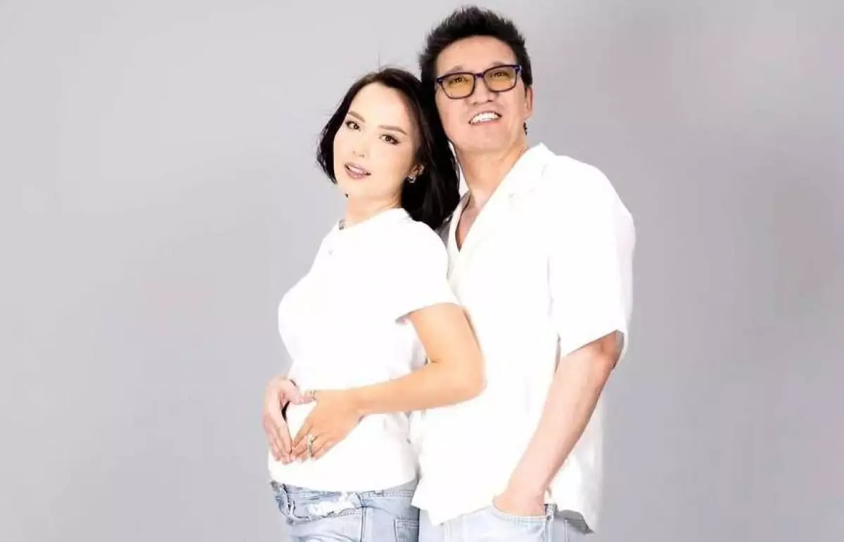 Супруга Айкына опубликовала видео выписки из роддома (ВИДЕО)