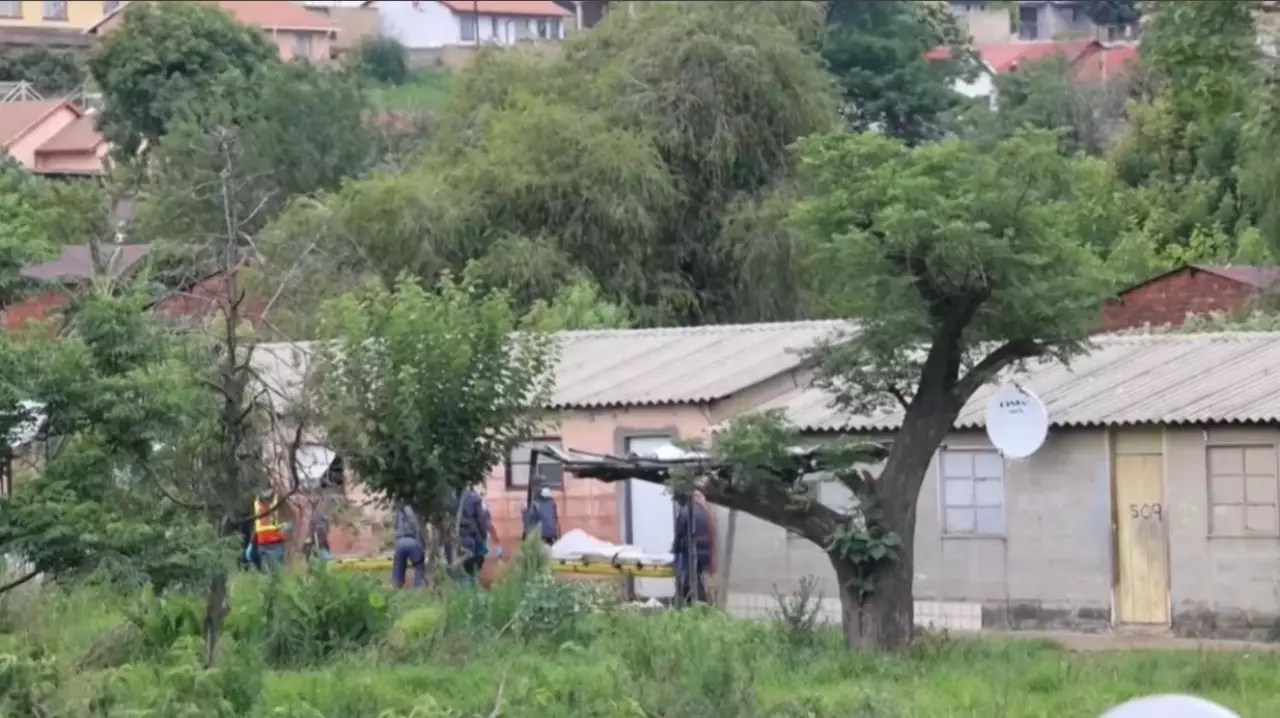 Оңтүстік Африкада атыстан 11 адам қаза тапты