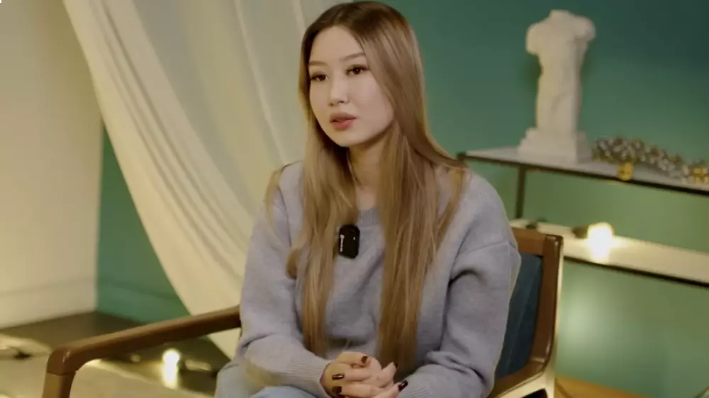 «Бір әнмен көтеріліп кетті»: Bayansulu қазақтарға ренжігенін айтты