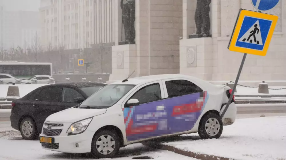 100 аварий с утра в Астане: полиция обратилась к водителям