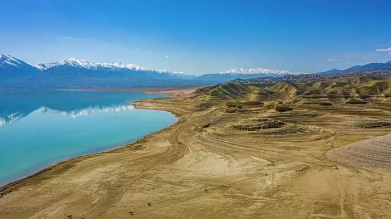 Центральная Азия на пороге водного кризиса: объём воды в водохранилище сократился вдвое