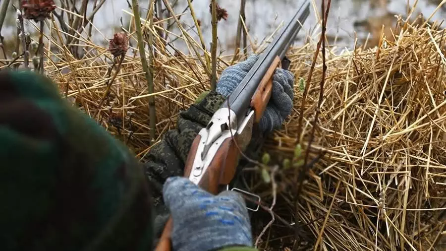 Атырау облысында аңшылыққа шыққан ер адам қасындағы серігін атып өлтірді