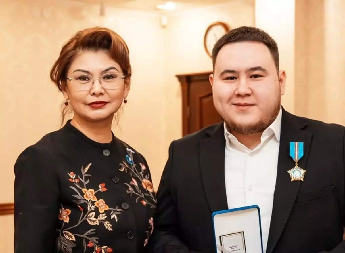 Грэмми-лауреат Иманбек и актер Еркебулан Токтар отмечены государственными наградами
