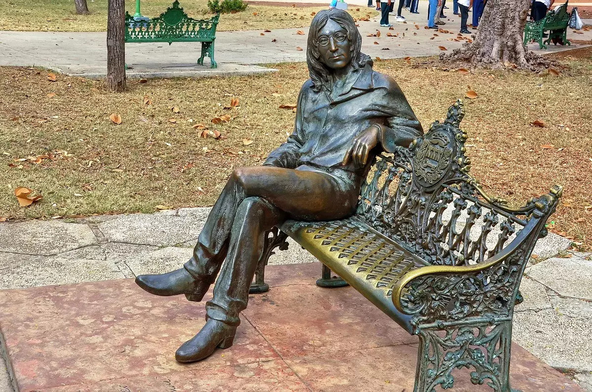 Он никогда не боялся смерти: 45 лет назад был убит Джон Леннон