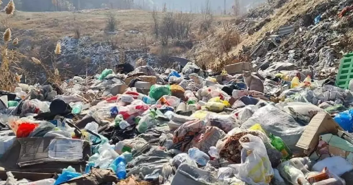  Семей маңында сегіз млн теңгеге салынған қоқыс полигоны бір жылдан соң қирап қалған 