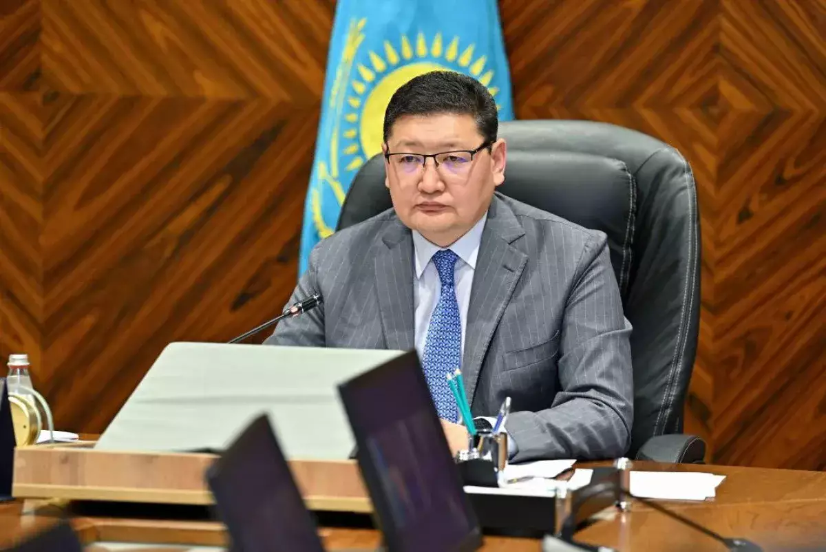 "Қайта сол қытайларға көмектесіңіздер": Берік Уәли Қытайға неге мұқтаж екенімізді түсіндірді (ВИДЕО)