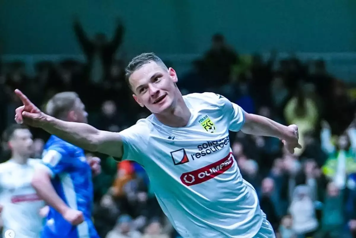 Названа дата дебюта Чеснокова в «Хартсе»