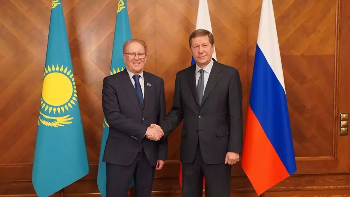 Мәскеуде Мәжіліс пен Дума депутаттары кездесті